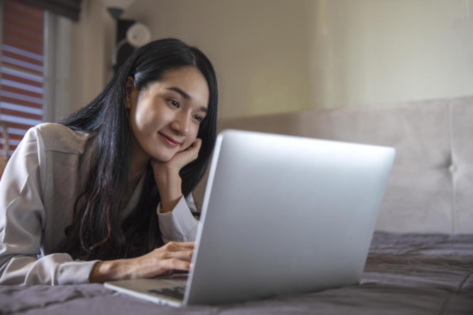 Analisis laporan keuangan trading yang mendetail